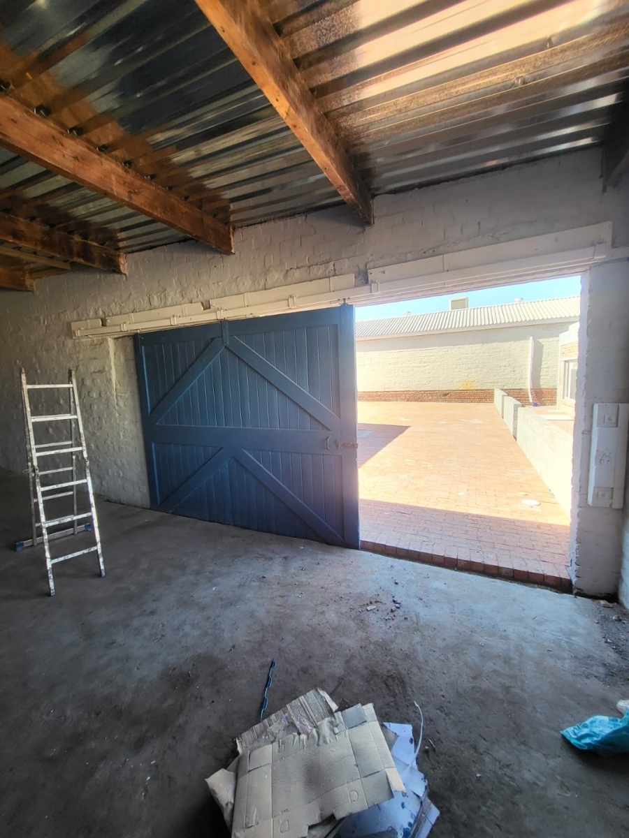  Bedroom Property for Sale in Oudtshoorn Central Western Cape